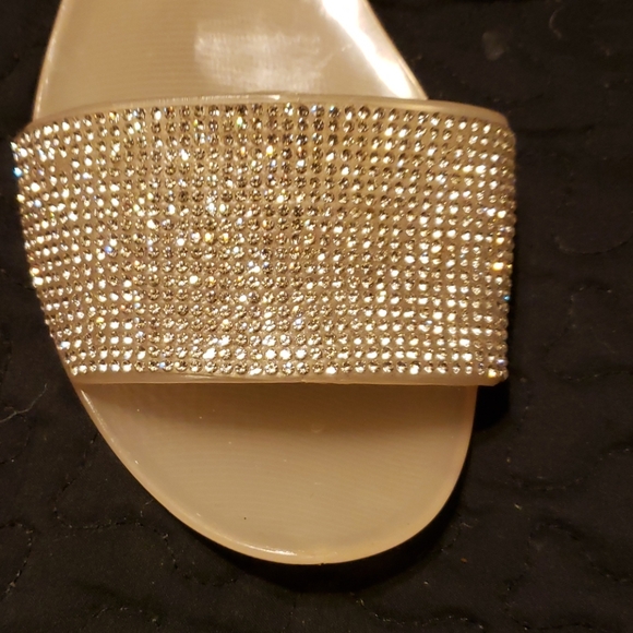 Sandals - Picture 3 of 5